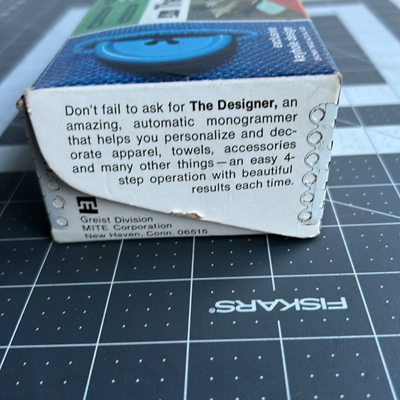 Buttonholer Sewing attachment automatic stitch #7 - Picture 12 of 12